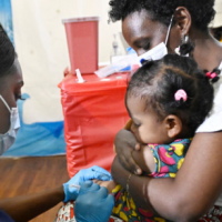 Una guía sobre las vacunas contra el COVID-19 para los niños más pequeños