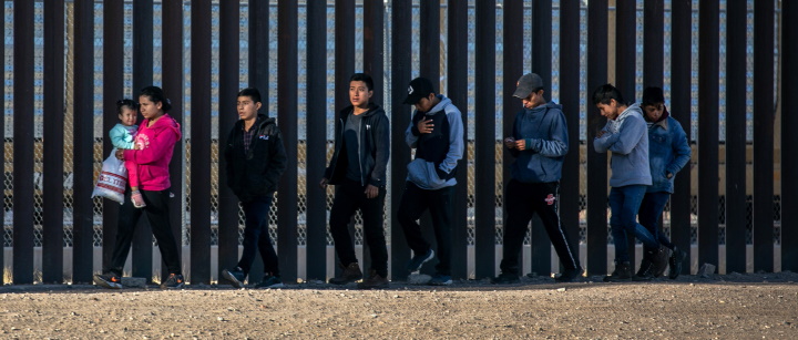 Migrant crossings along the southern US border are rising