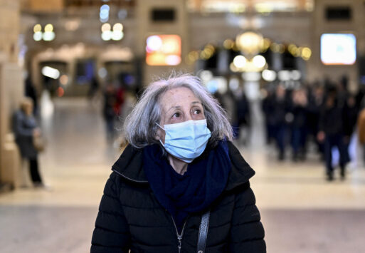 Does Wearing a Mask Protect Me? Some Evidence Says Yes - The New York  Times, Mask Display 